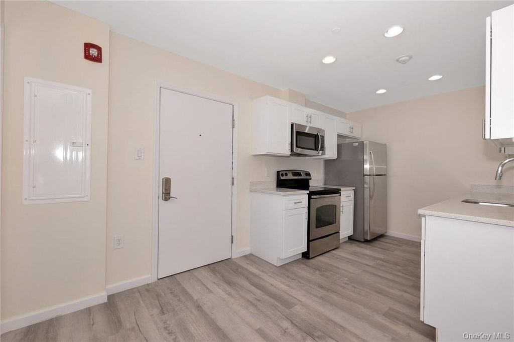 68 Lake Street - Photo 13