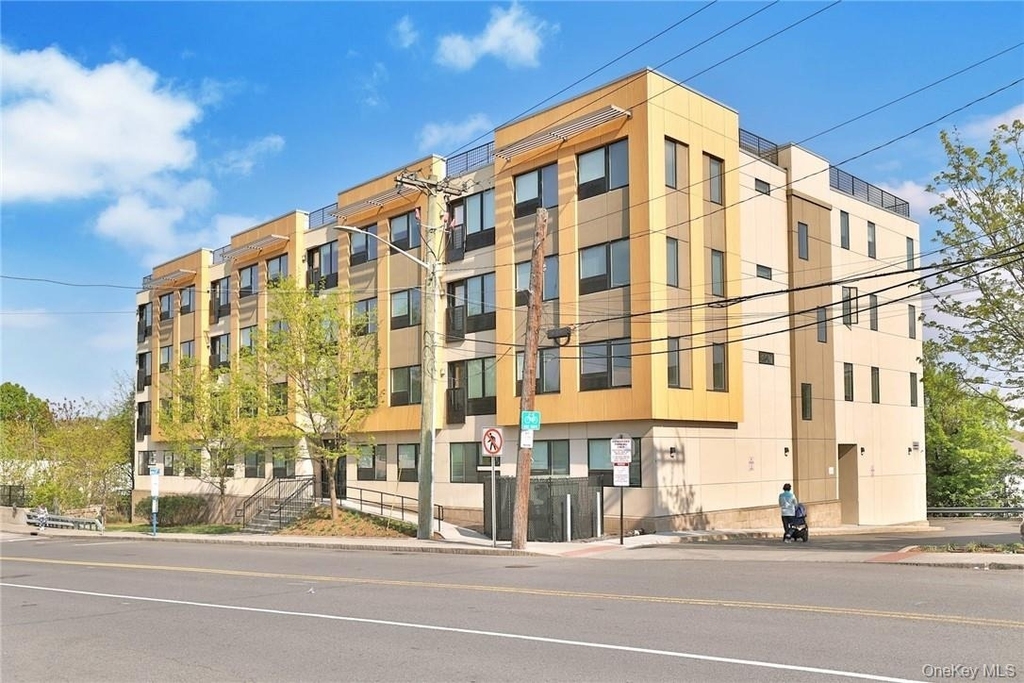 68 Lake Street - Photo 0