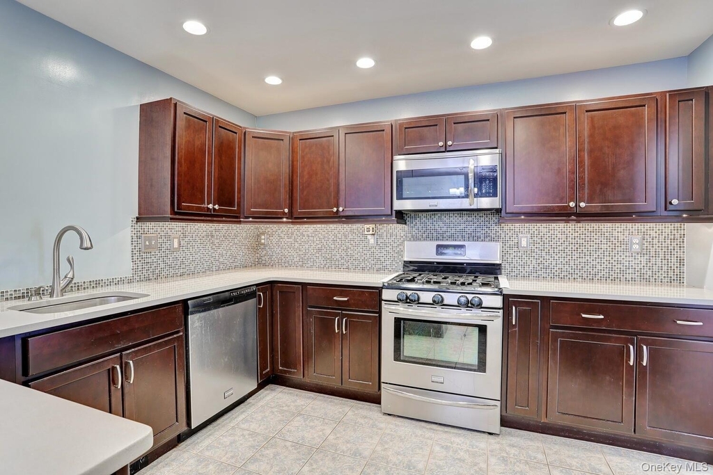 6 Hemlock Lane - Photo 12