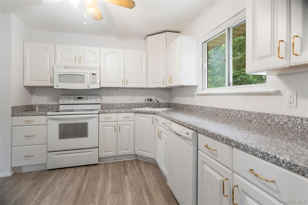 39 Wolfhollow Road - Photo 11