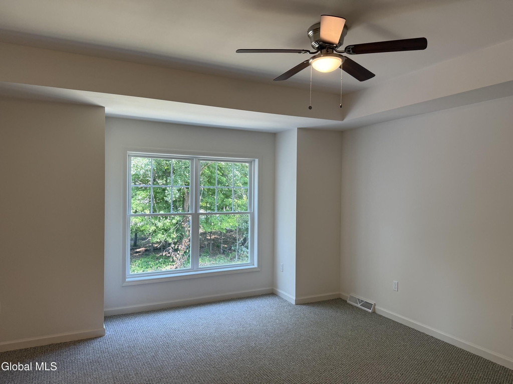 492a Clifton Park Center Road - Photo 9