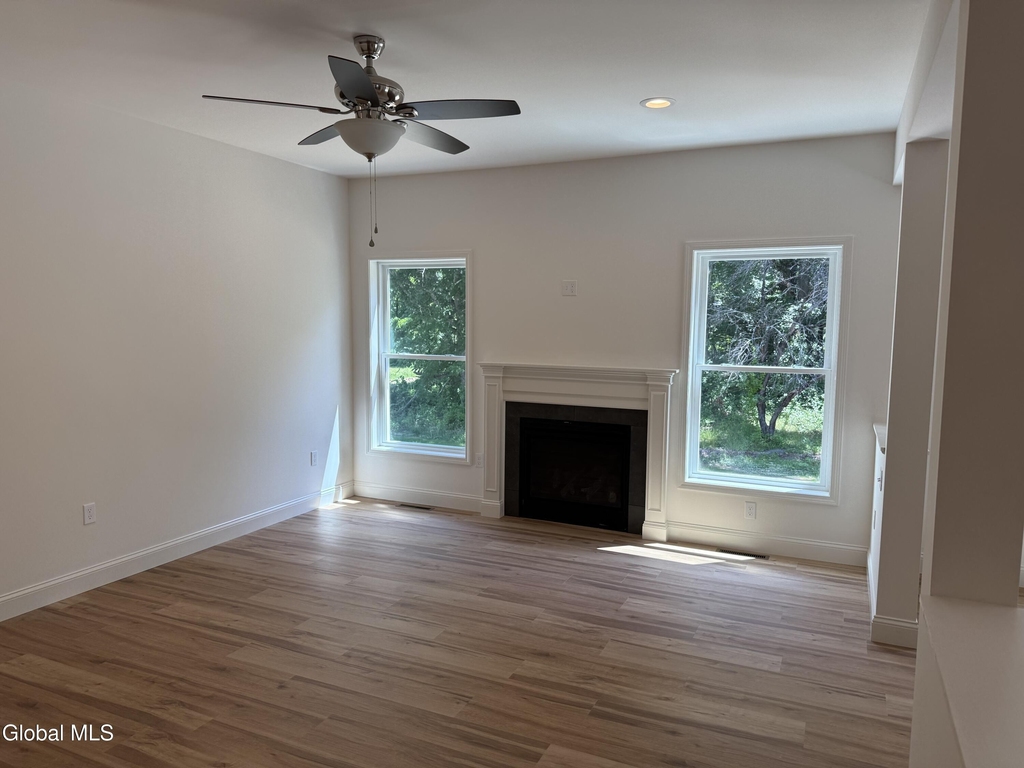 492a Clifton Park Center Road - Photo 3