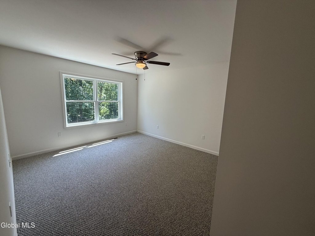 492a Clifton Park Center Road - Photo 15