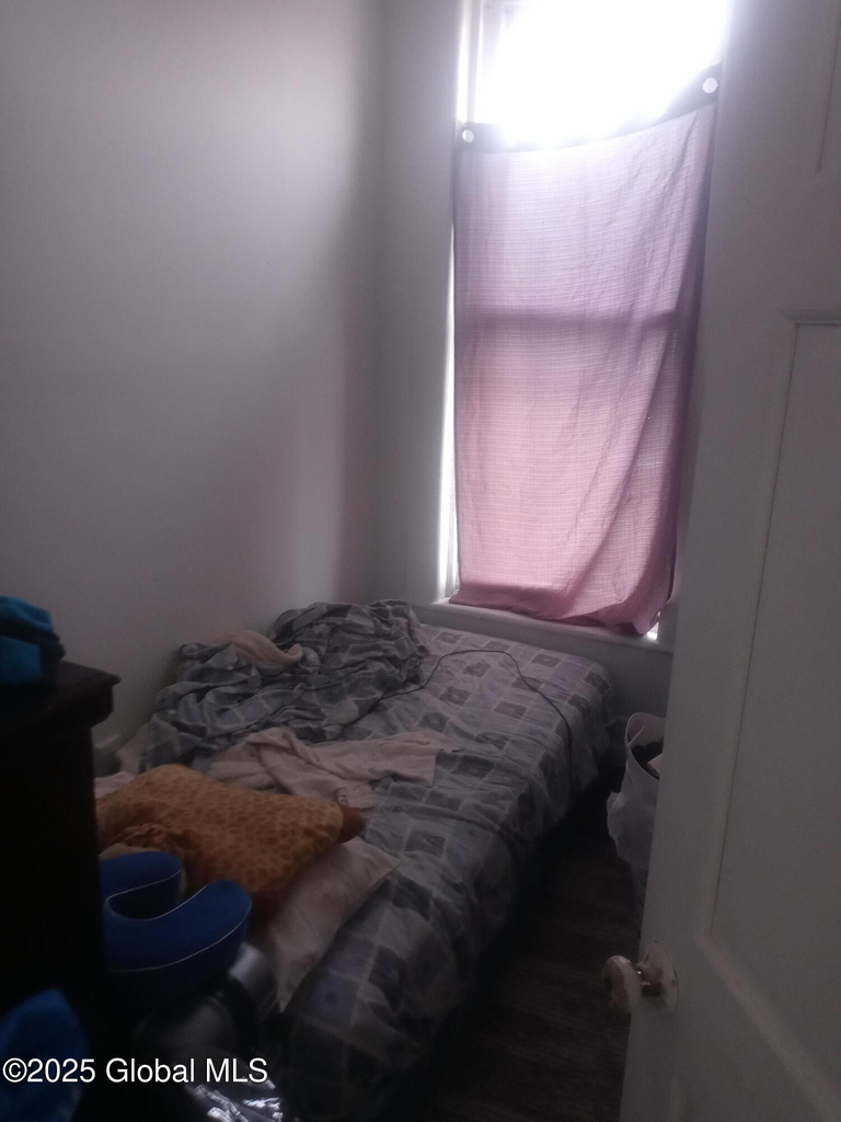 423 Clinton Avenue - Photo 8