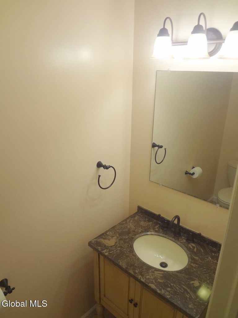 4007 Chaucer Place - Photo 6