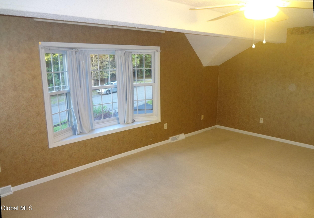 4007 Chaucer Place - Photo 35