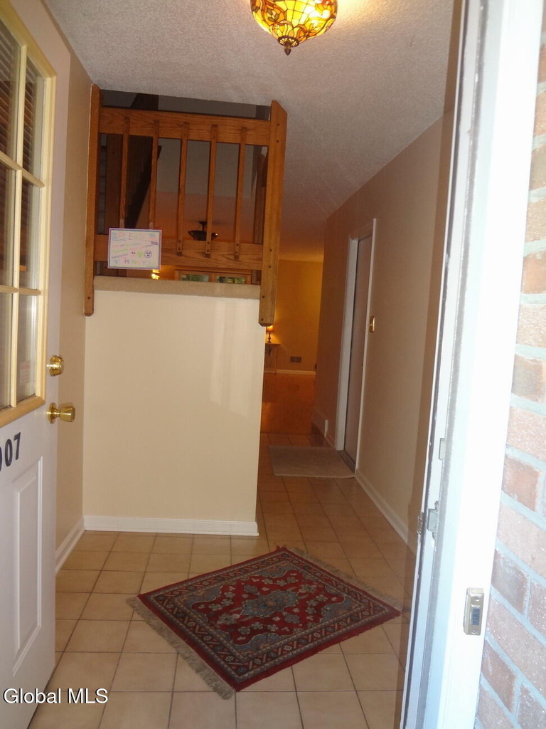 4007 Chaucer Place - Photo 4