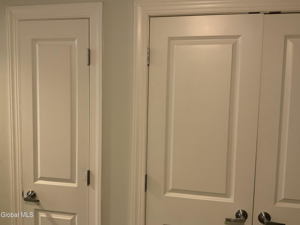 733 Broadway - Photo 8
