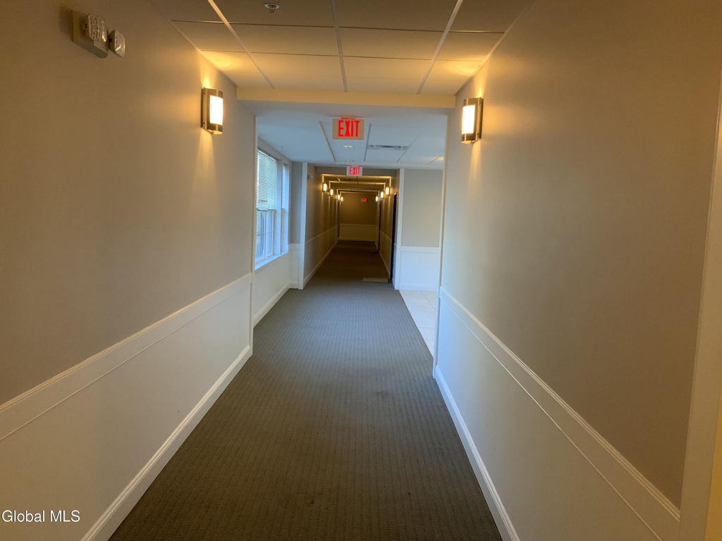 733 Broadway - Photo 19