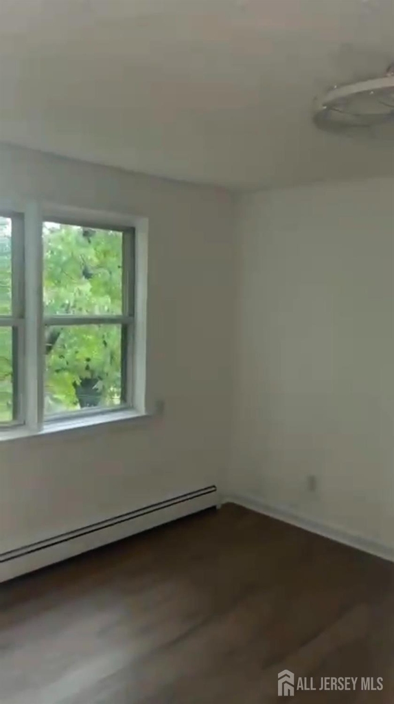 749 Linden Avenue - Photo 9