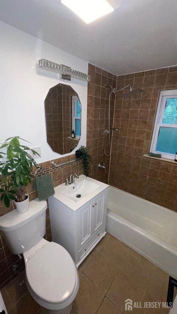 749 Linden Avenue - Photo 6