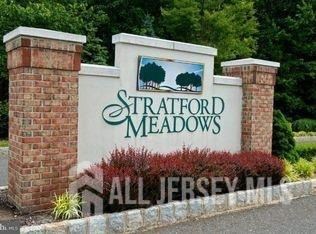 122 Morgan Way - Photo 0
