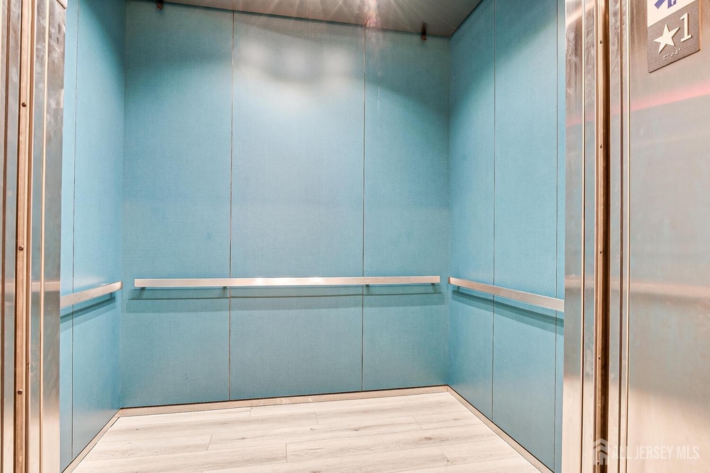 21 Station Place - Photo 9