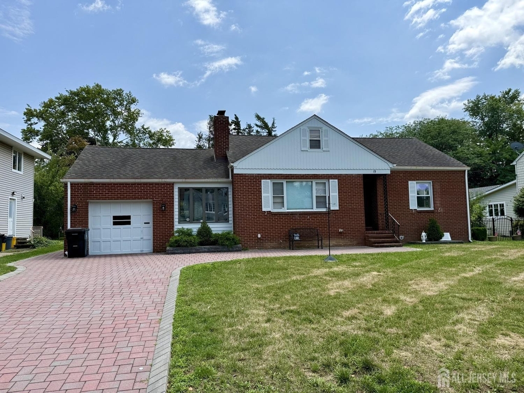 19 South Drive - Photo 0