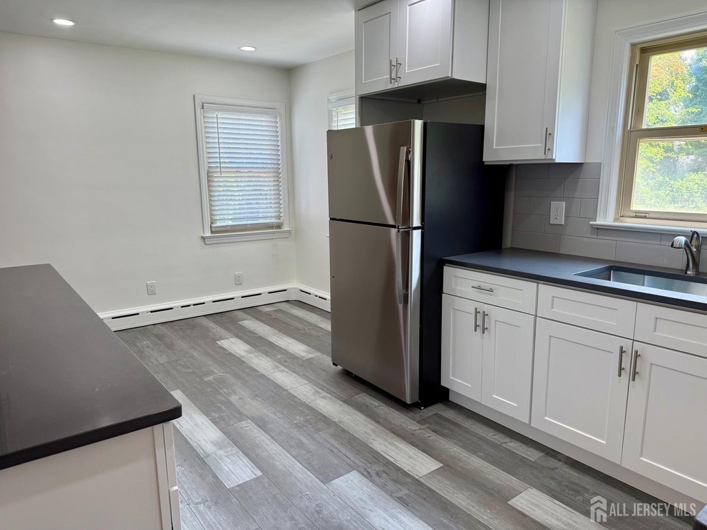 19 South Drive - Photo 10