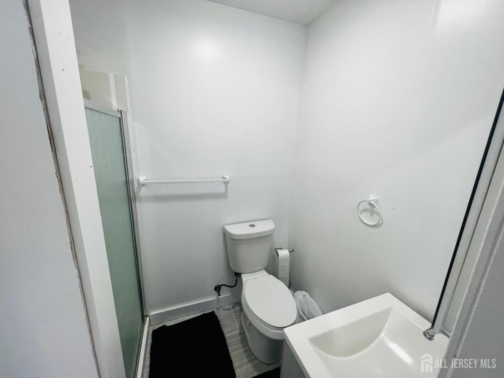 63 E Jefferson Boulevard - Photo 5