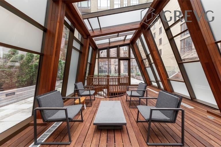 230 E 20th Street - Photo 10