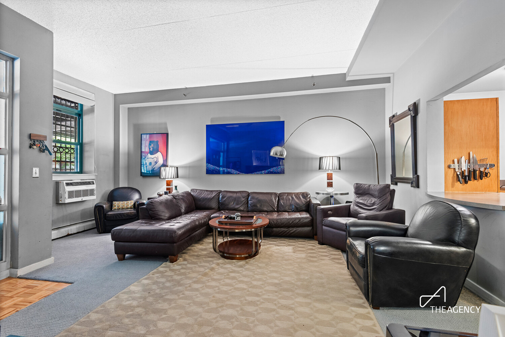 130 Bradhurst Avenue - Photo 1