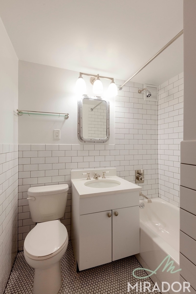255 W 14th Street - Photo 3