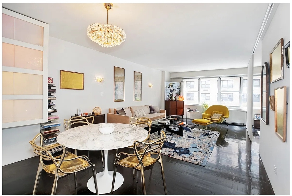 136 E 56th Street - Photo 0