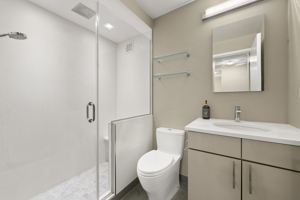 295 Greenwich Street - Photo 6