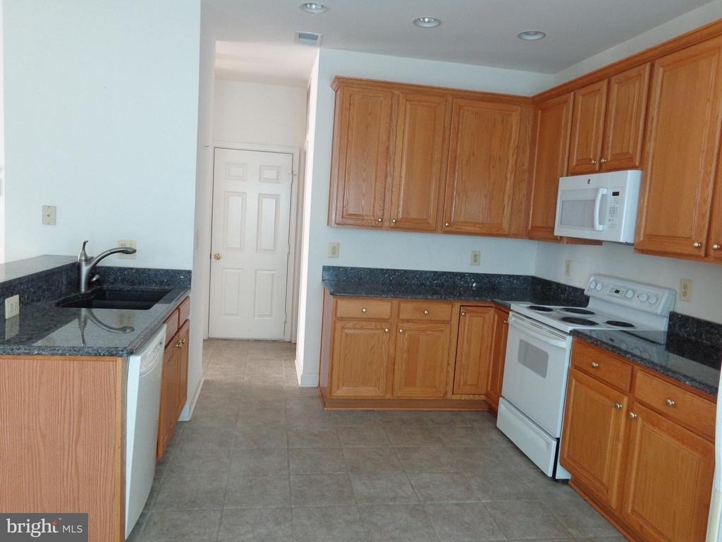 14574 Crown Hollow Court - Photo 5
