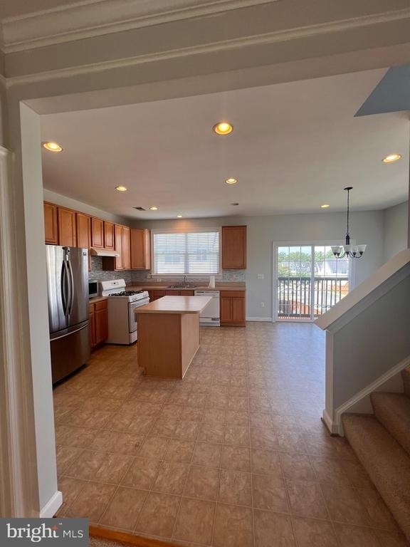 8234 Glade Bank Drive - Photo 5