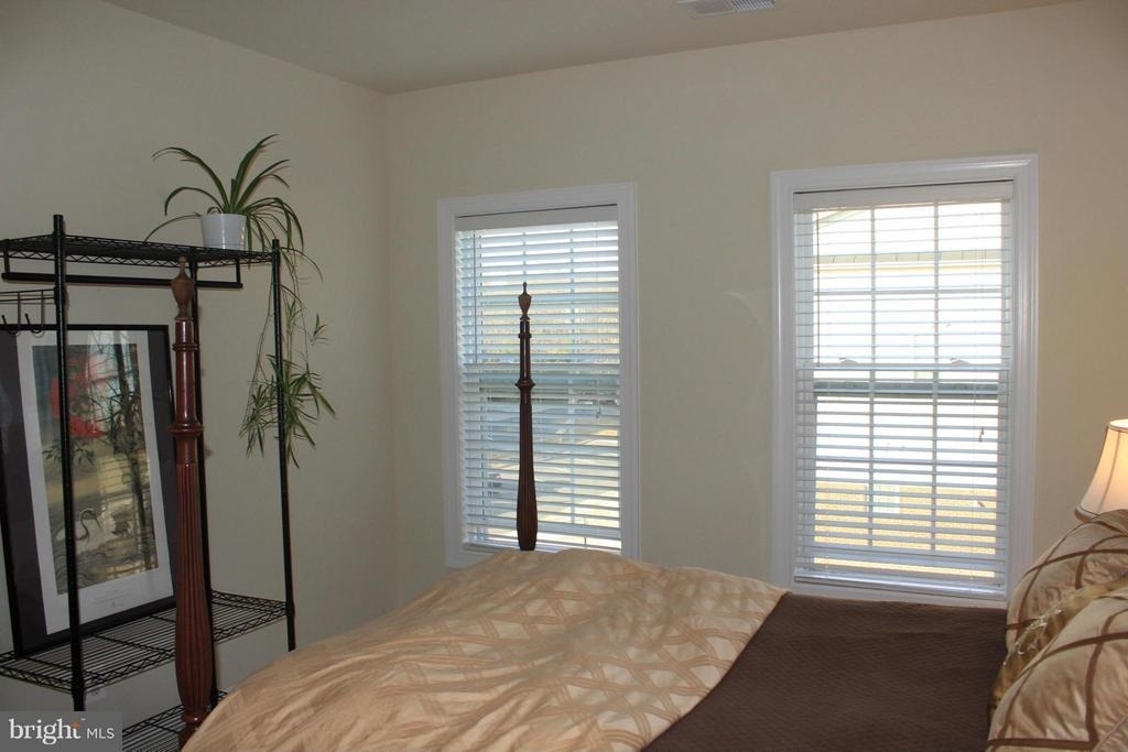 42755 Puller Terrace - Photo 16