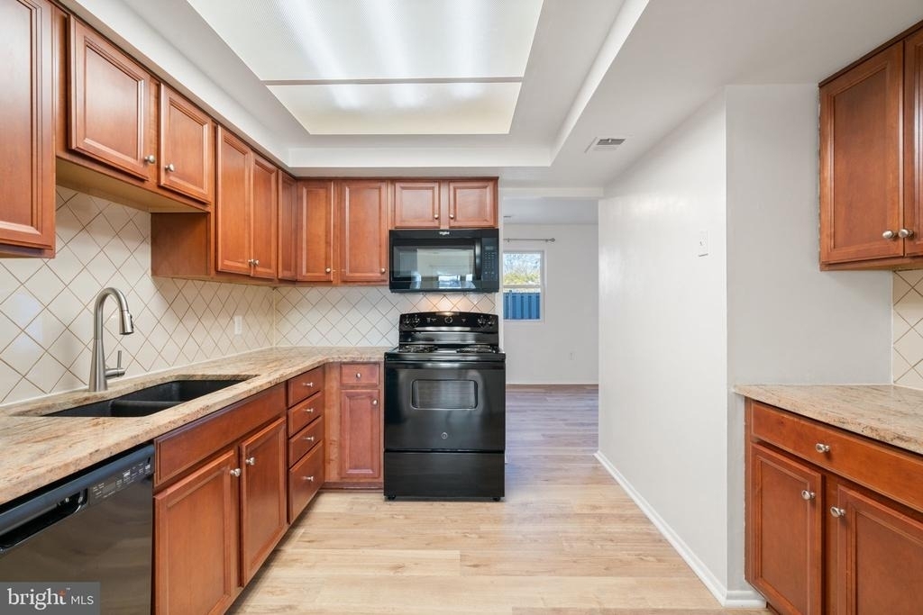 30 Carolina Court - Photo 14