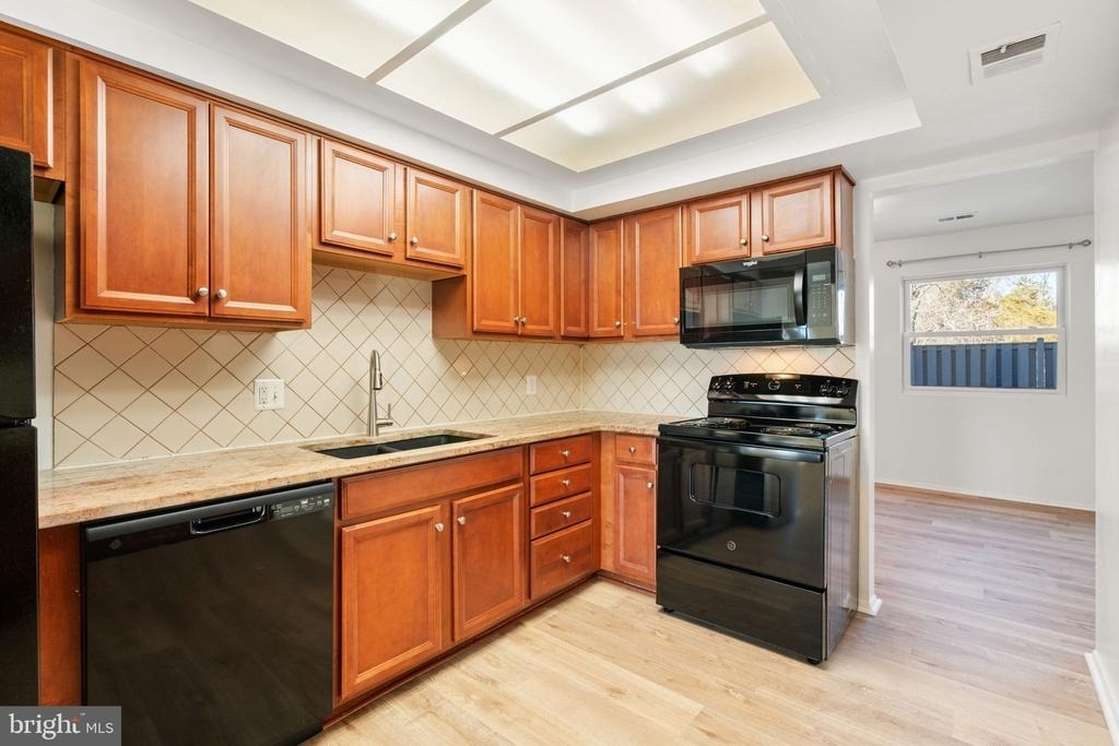 30 Carolina Court - Photo 11