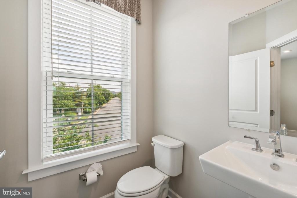 13212 Woodland Park Road - Photo 18