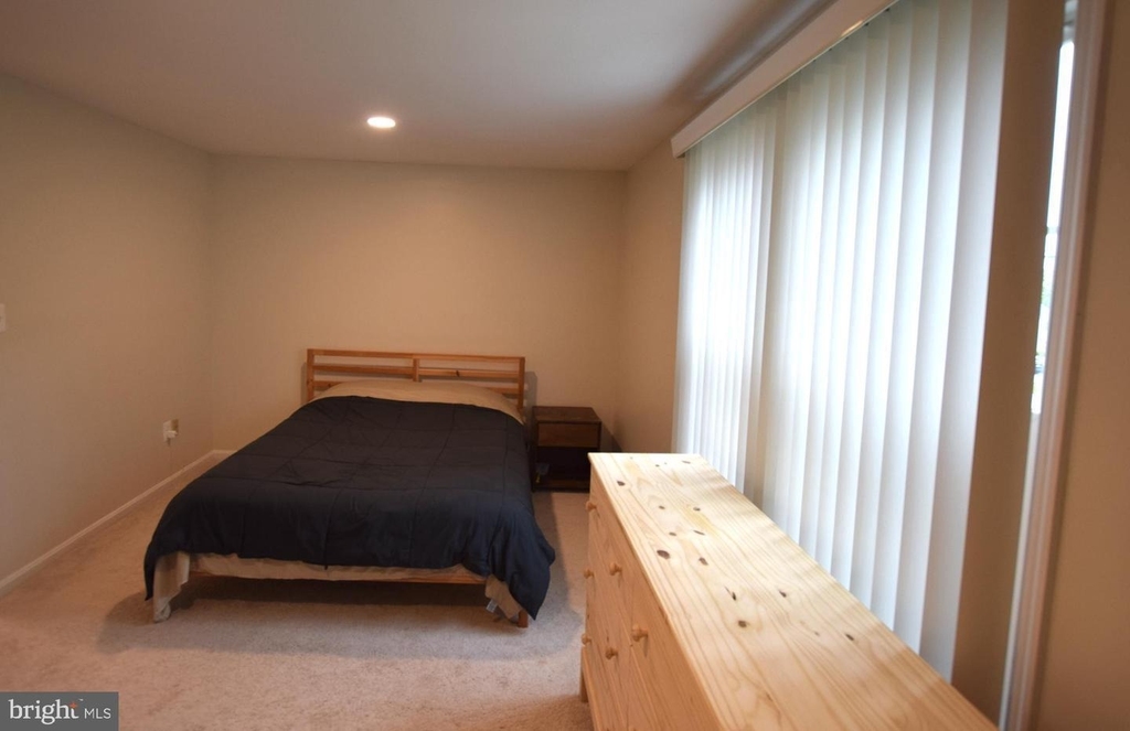 6560 Lochleigh Court - Photo 17