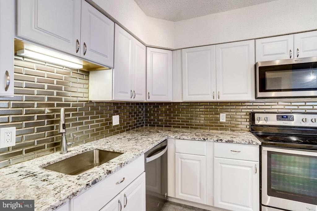 5501 Seminary Road - Photo 5