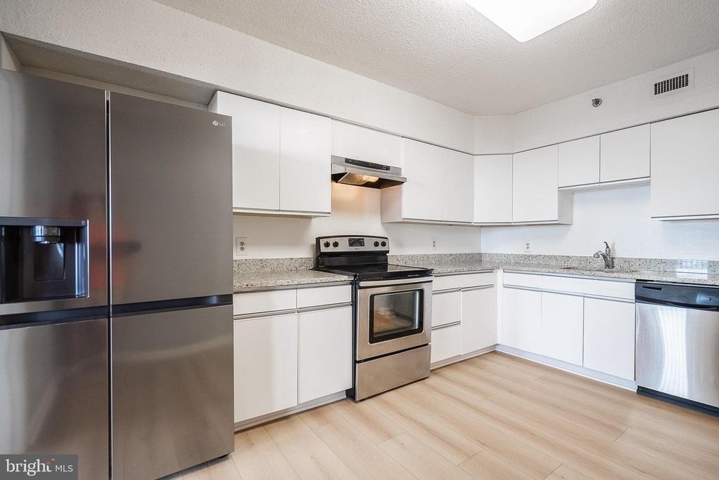 5501 Seminary Road - Photo 13