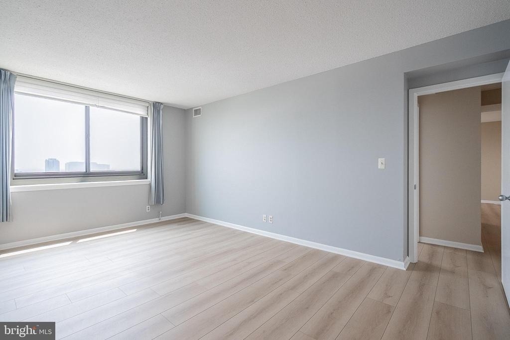 5501 Seminary Road - Photo 24