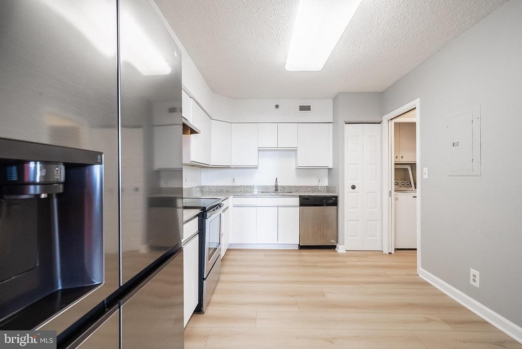 5501 Seminary Road - Photo 10