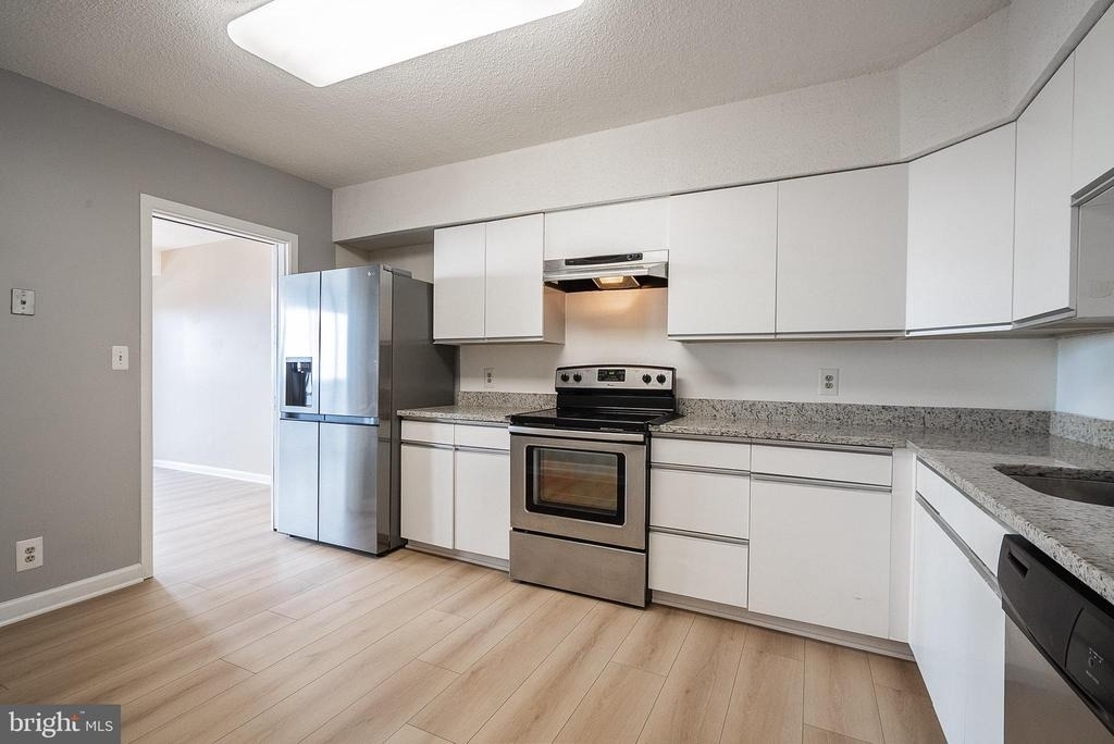 5501 Seminary Road - Photo 12