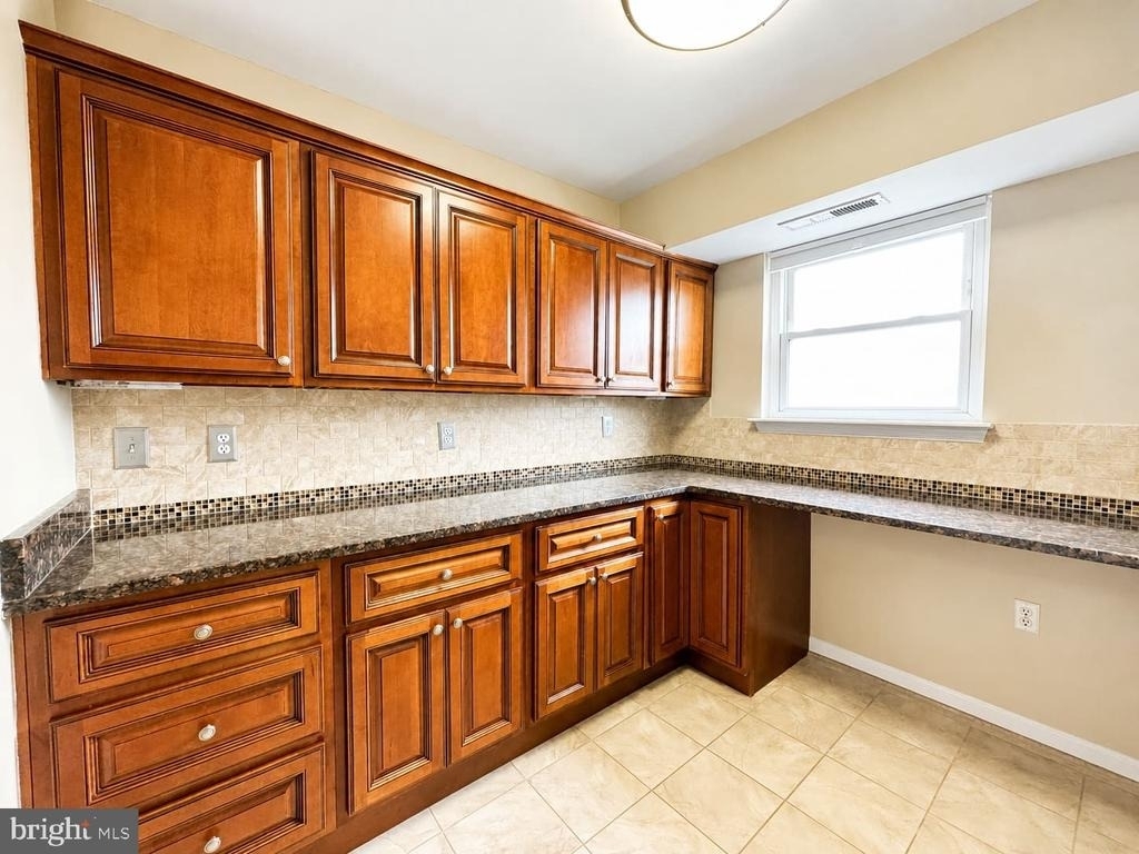 430 N Armistead Street - Photo 6
