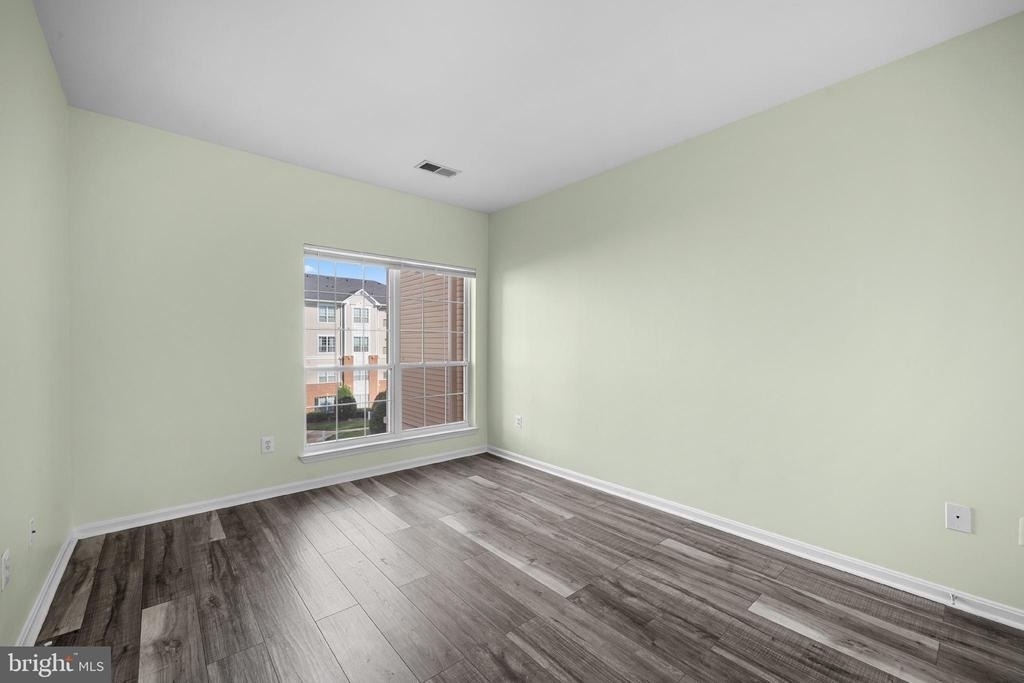 4860 Eisenhower Avenue - Photo 18