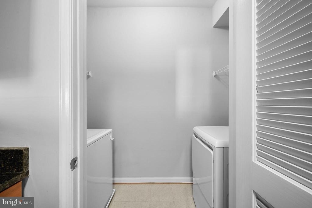 4860 Eisenhower Avenue - Photo 8
