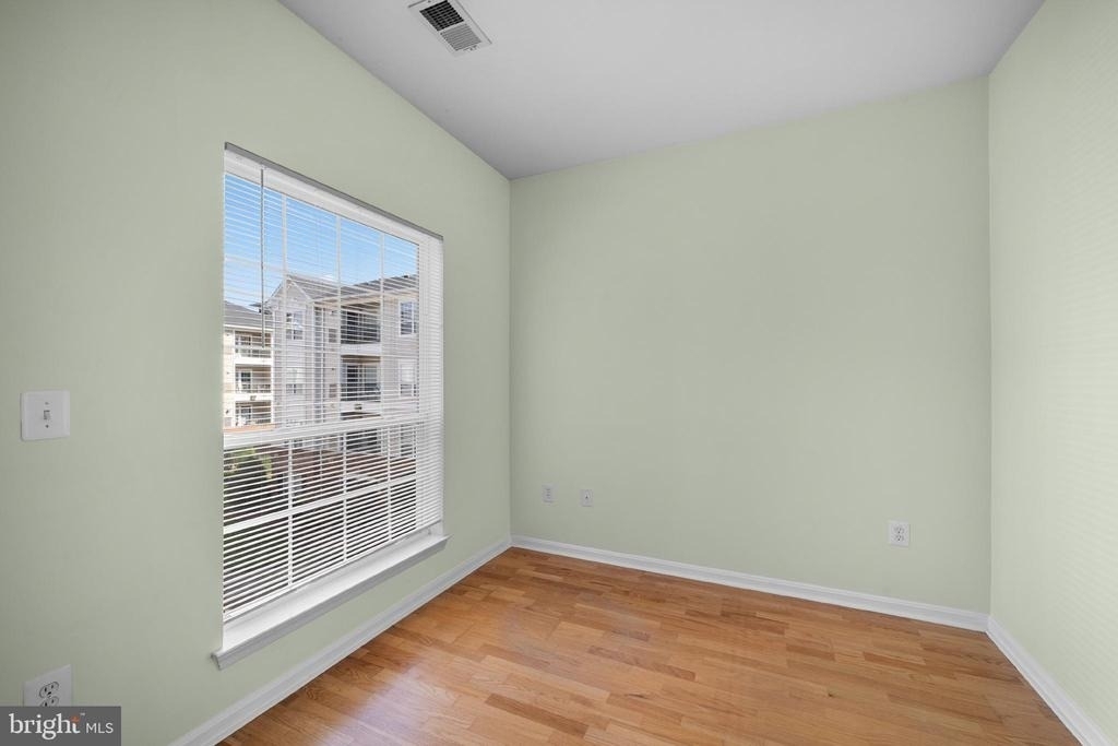 4860 Eisenhower Avenue - Photo 10