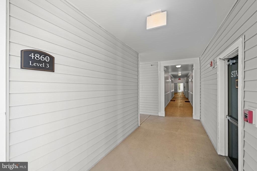4860 Eisenhower Avenue - Photo 2