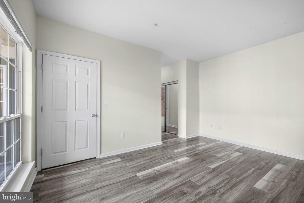 4860 Eisenhower Avenue - Photo 13