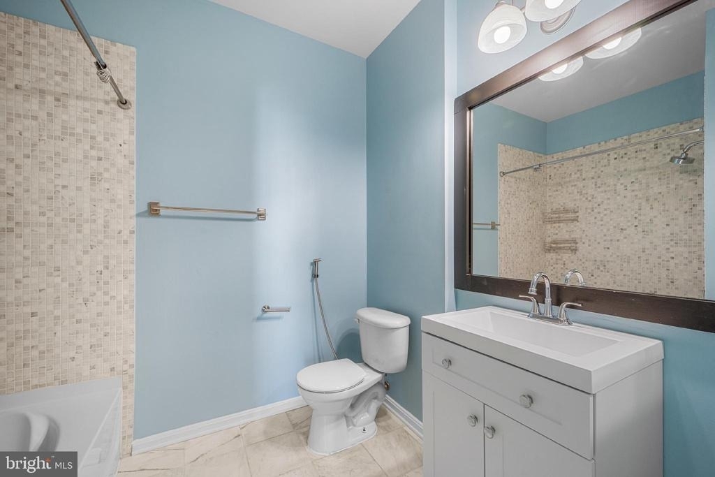 4860 Eisenhower Avenue - Photo 21