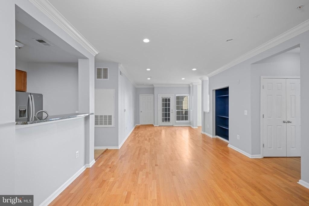 4860 Eisenhower Avenue - Photo 4