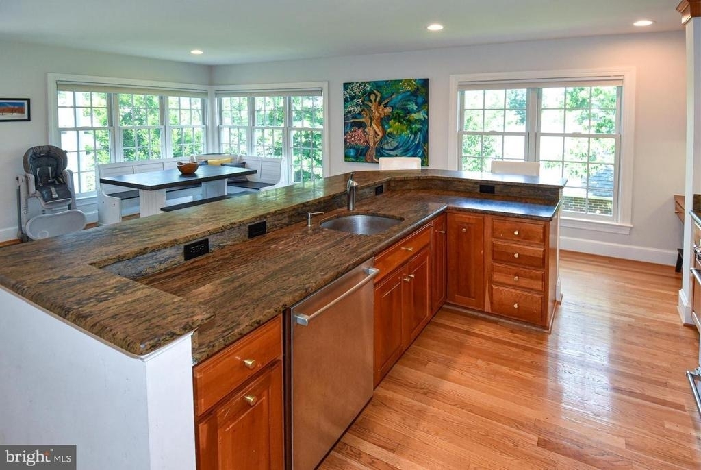 710 W View Terrace - Photo 18