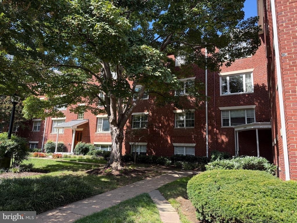 1304 N Meade Street - Photo 1