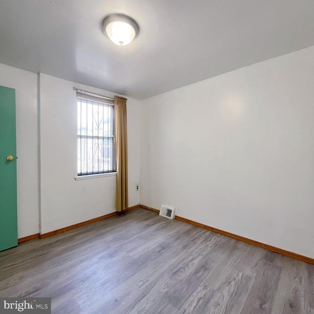 1811 E Sergeant Street - Photo 10