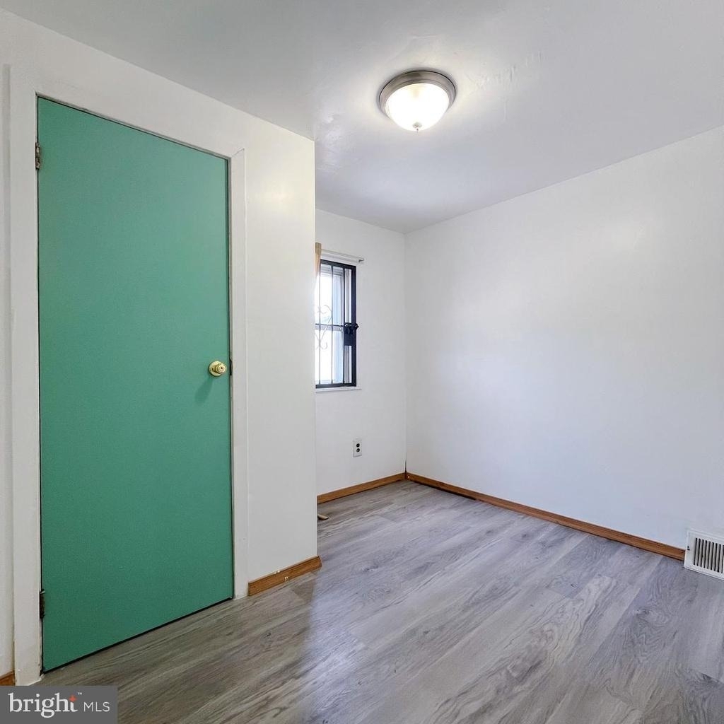 1811 E Sergeant Street - Photo 13