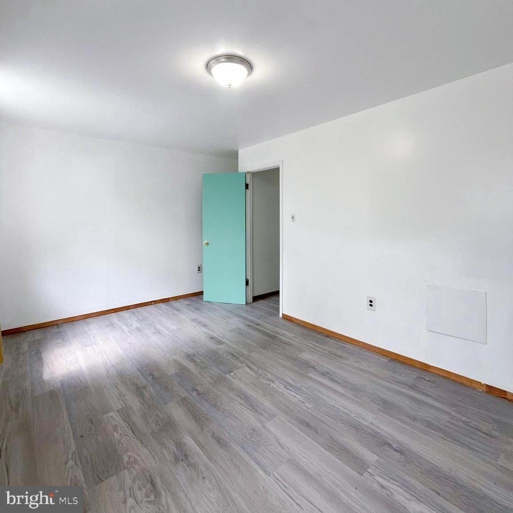 1811 E Sergeant Street - Photo 7